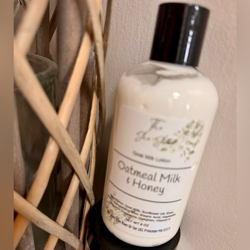 Oatmeal Milk & Honey goats milk lotion 8oz